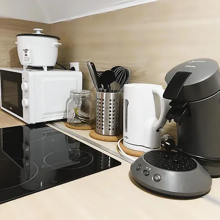 Rb-3 2 Pers Dans Les Combles 3eme Etage *